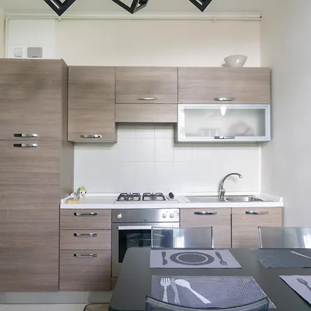 Very ألتامورا